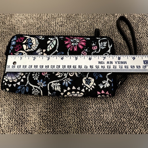 Vera Bradley Floral Black Wallet/ Wristlet Clutch - Picture 4 of 7